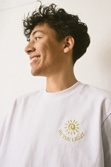 T-shirt «Be the light»